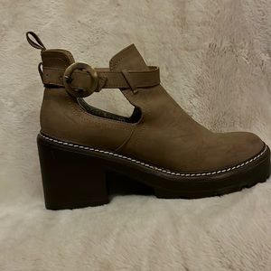 Boots chunky heel